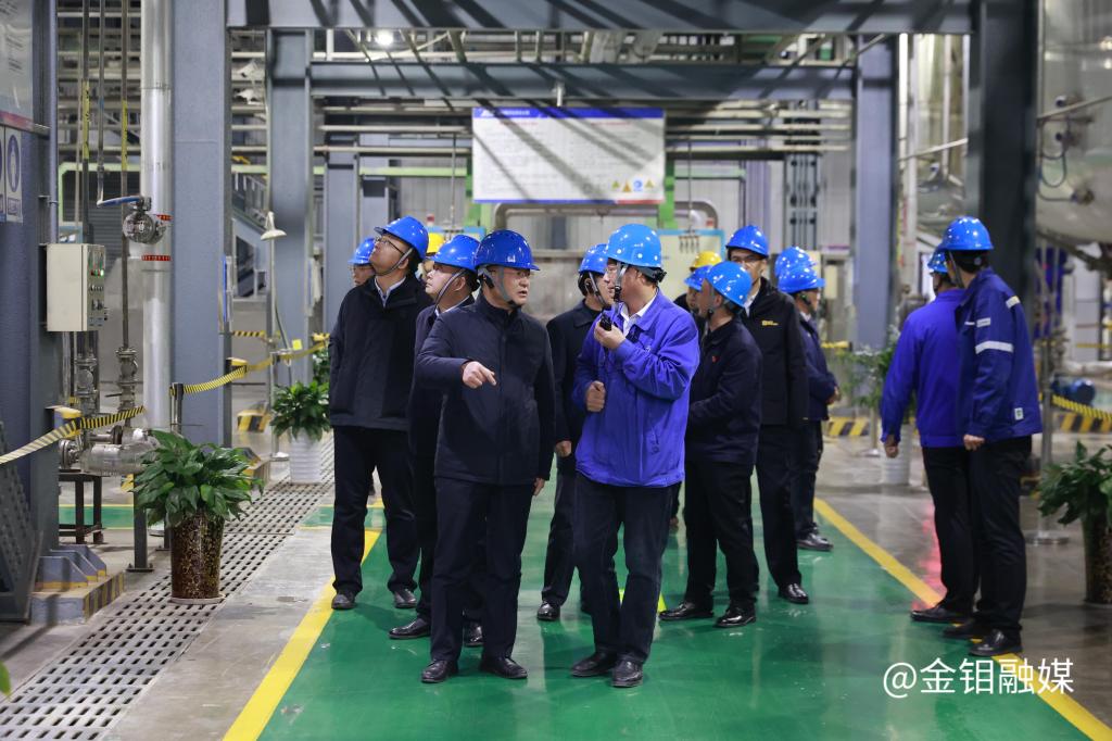 20231218-嚴平一行調(diào)研化學(xué) (2).JPG